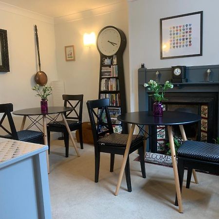 Studley  Sunshine Cottage المظهر الخارجي الصورة